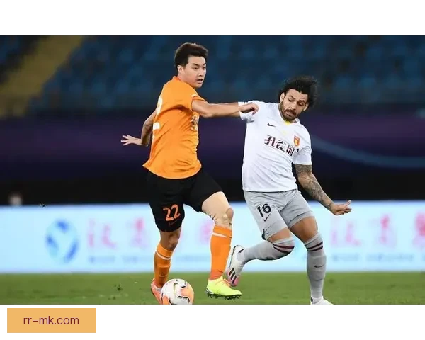 斯特林租借加盟阿森纳提升锋线实力引发球迷热议